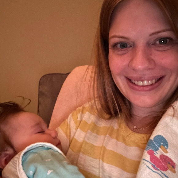 Meet your Posher, Ruth - Picture 1 of 1